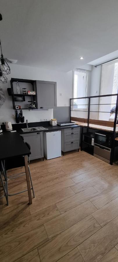 Appartement Chaleureux En Ardeche La Roche-de-Glun Eksteriør bilde